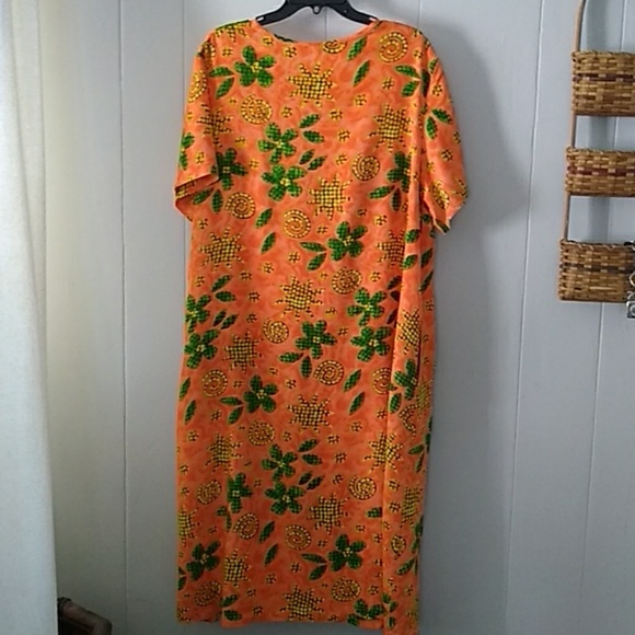 Dress/ Shift Style - Picture 3 of 3